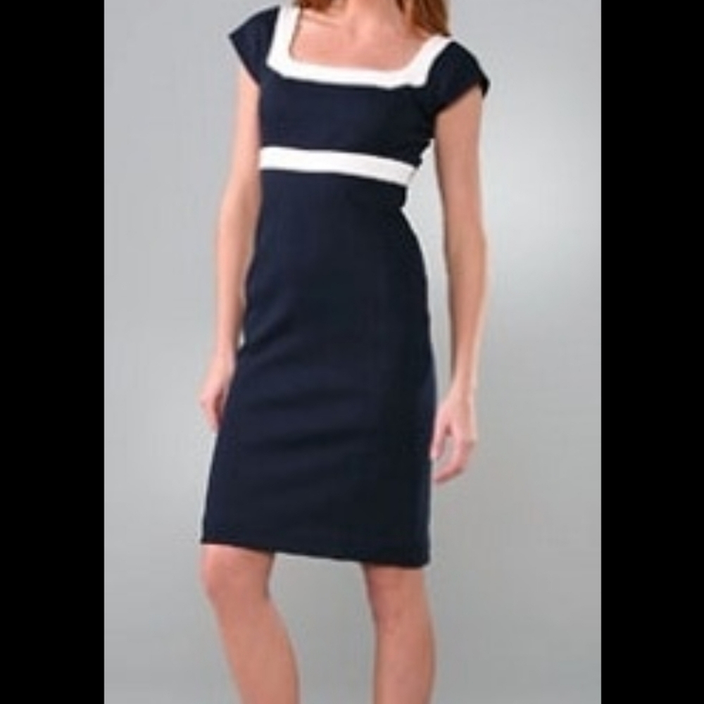 Dvf Domina Dress in Navy in size 6